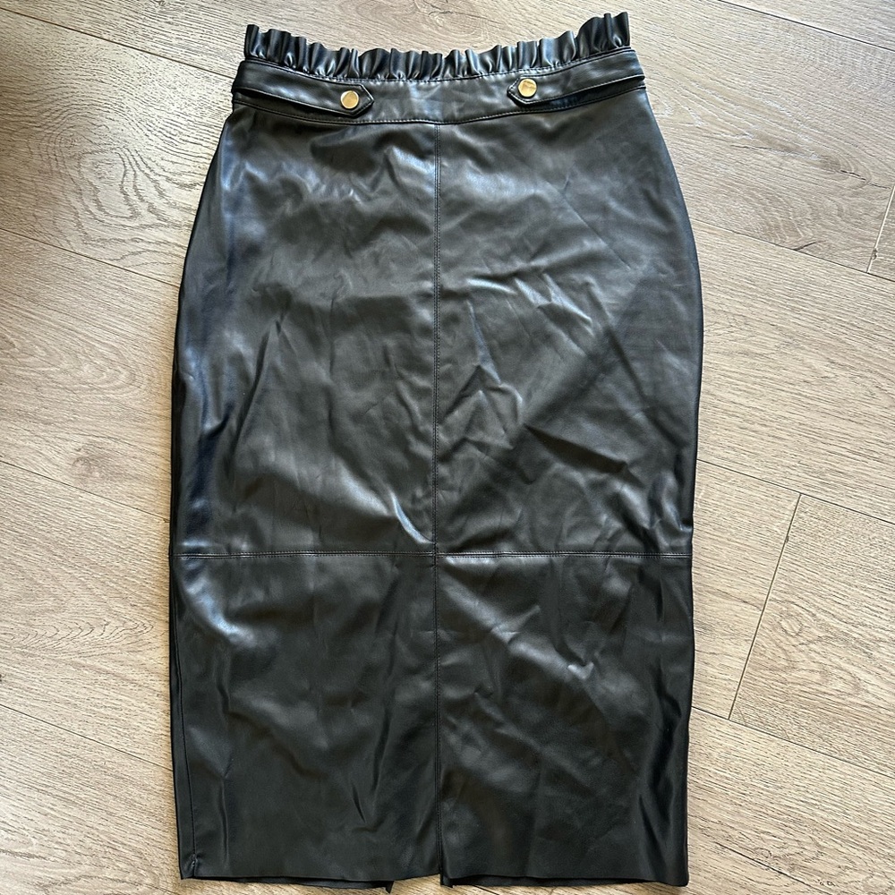 Pencil leather skirt from Zara size M